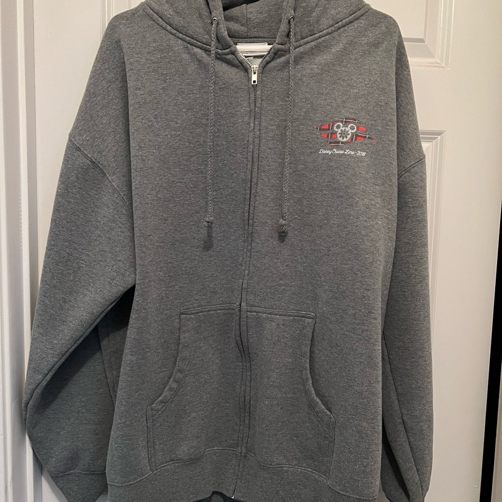 **FINAL REDUCTION** Disney Cruise Line Gray Zip-Up Hoodie 2x